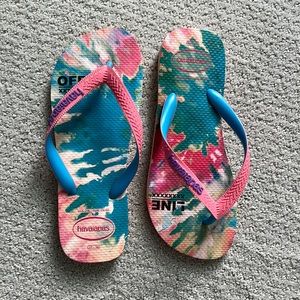 Havaianas flip flops-multi color.